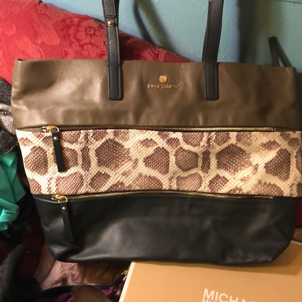 Vince Camuto tote multicolor